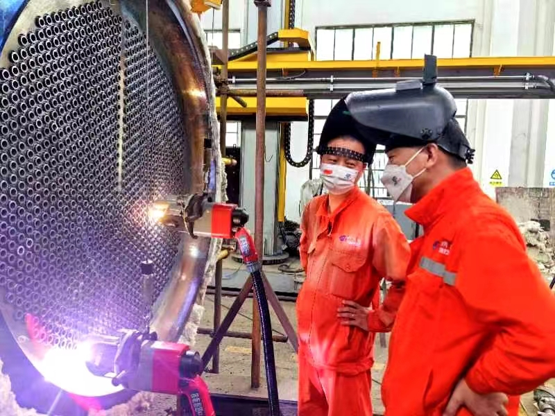 立足實體拼創新 鐵馬踏破鑄夢來---瀘天化弘旭公司制造的國內第二臺全國產特種高壓設備交付使用(圖5) 立足實體拼創新 鐵馬踏破鑄夢來---瀘天化弘旭公司制造的國內第二臺全國產特種高壓設備交付使用(圖5)