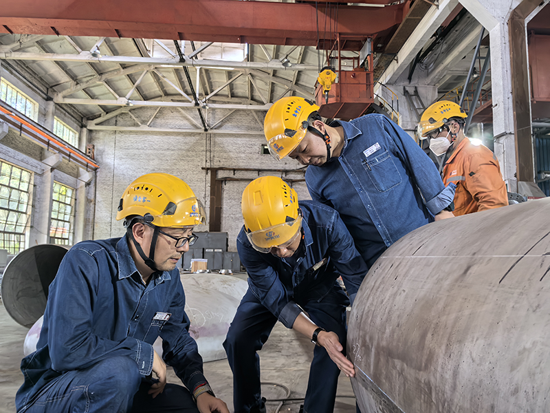 弘旭公司總經理劉小東帶隊督導設備制造安全生產專項檢查(圖3) 弘旭公司總經理劉小東帶隊督導設備制造安全生產專項檢查(圖3)